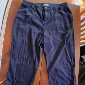 Christopher & Banks size 14W navy crops